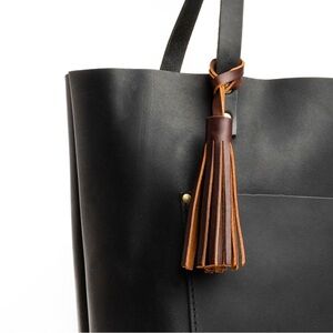 Portland Leather cognac Brown leather Tassel
